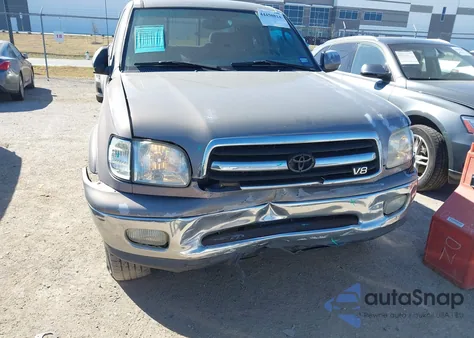 2002 Toyota Tundra Ltd V8 z USA, uszkodzony, nr VIN 5TBBT48192S308779